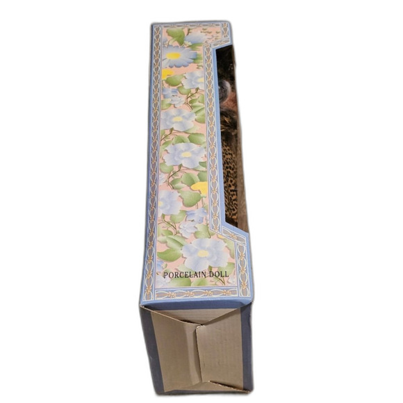 Rare Cathay Collection Authentic Porcelain Doll "Cole" 1-5000 w/ CO Authenticity - Picture 6 of 10